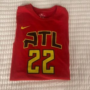 Nike Men’s Atlanta Hawks Cam Reddish #22 Dri-FIT red t-shirt